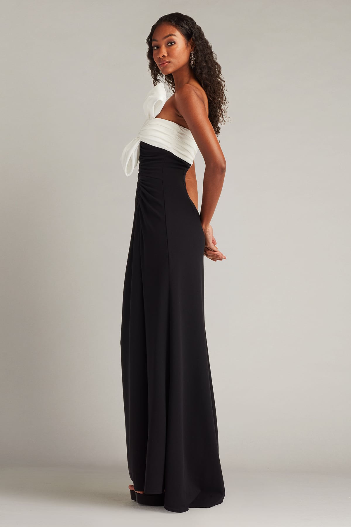 Kaliko Twist Bow Gown – Tadashi Shoji Official Online Boutique Kaliko Twist Bow Gown – Tadashi Shoji Official Online Boutique