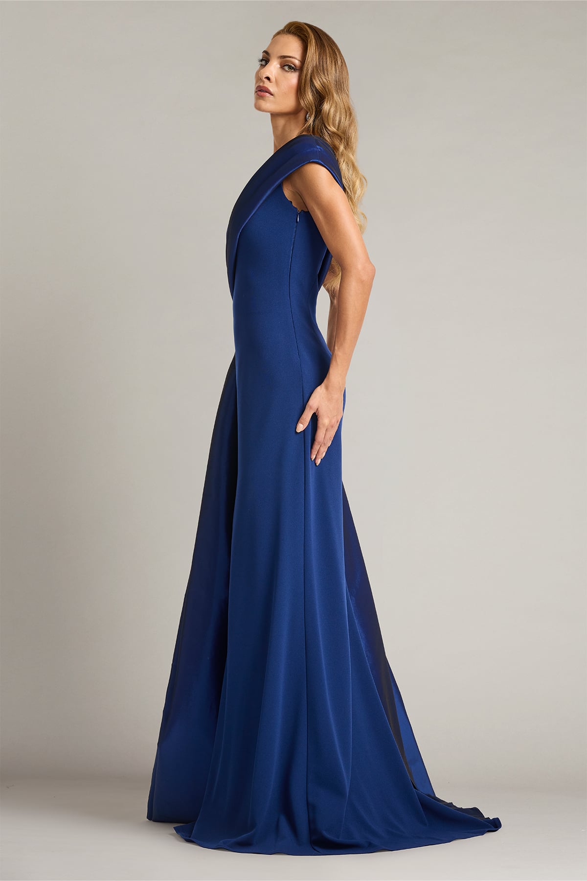 TADASHI SHOJI オフショルダー レースドレス ブルー サイズ2 Beis Draped One-Shoulder Gown – Tadashi Shoji Official Online Boutique