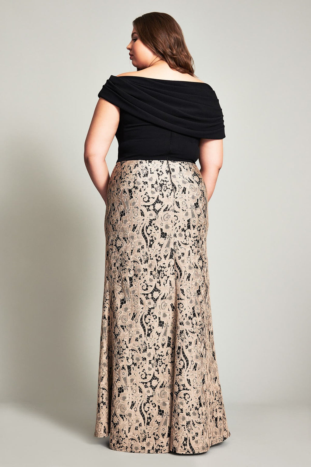 Kei Off-Shoulder Gown-PLUS SIZE
