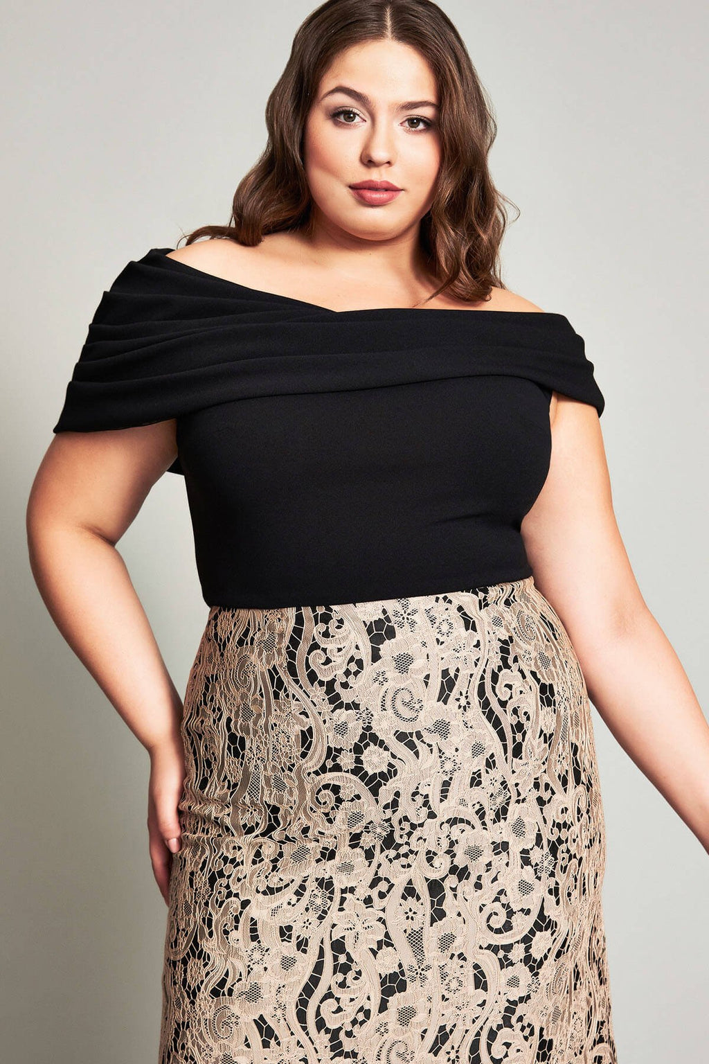 Kei Off-Shoulder Gown-PLUS SIZE