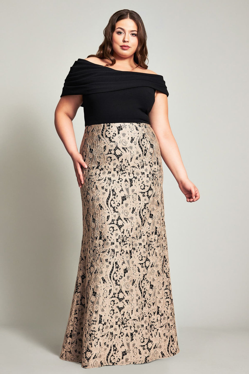 Kei Off-Shoulder Gown-PLUS SIZE