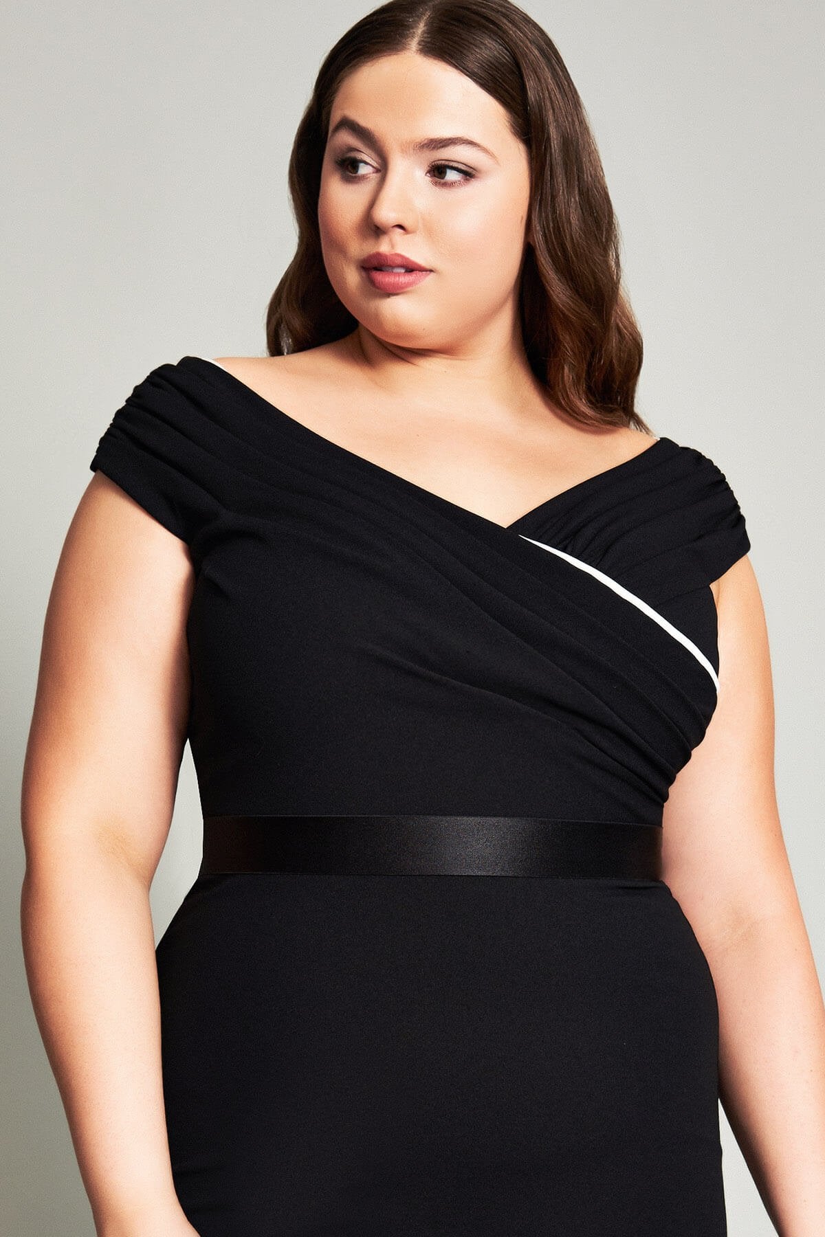 Kumi Crisscross Bodice Gown - PLUS SIZE