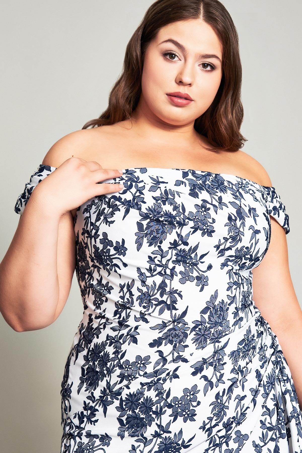Airi Off-Shoulder Gown - PLUS SIZE