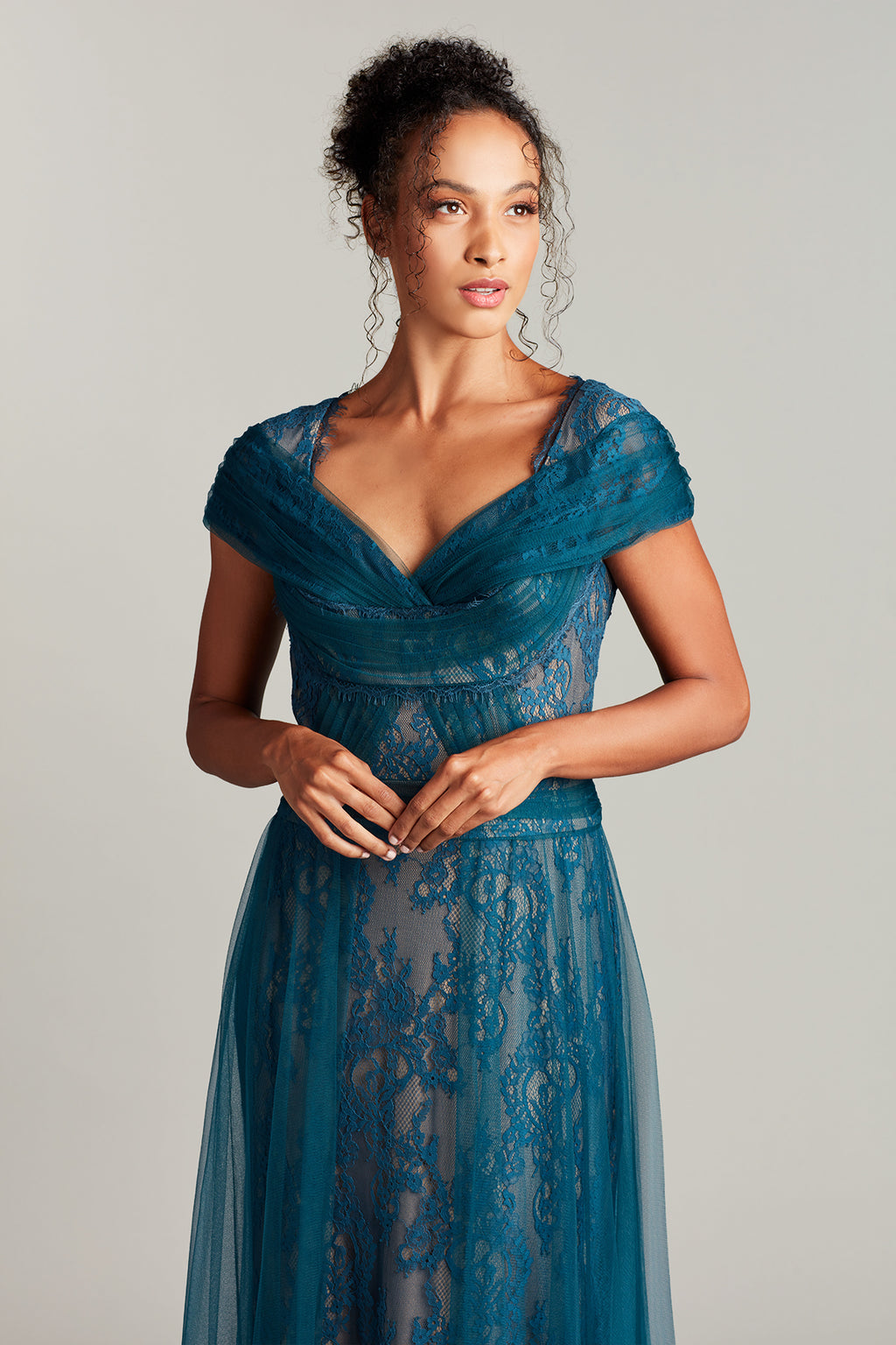 Baris Paisley Lace Cap-Sleeve Gown