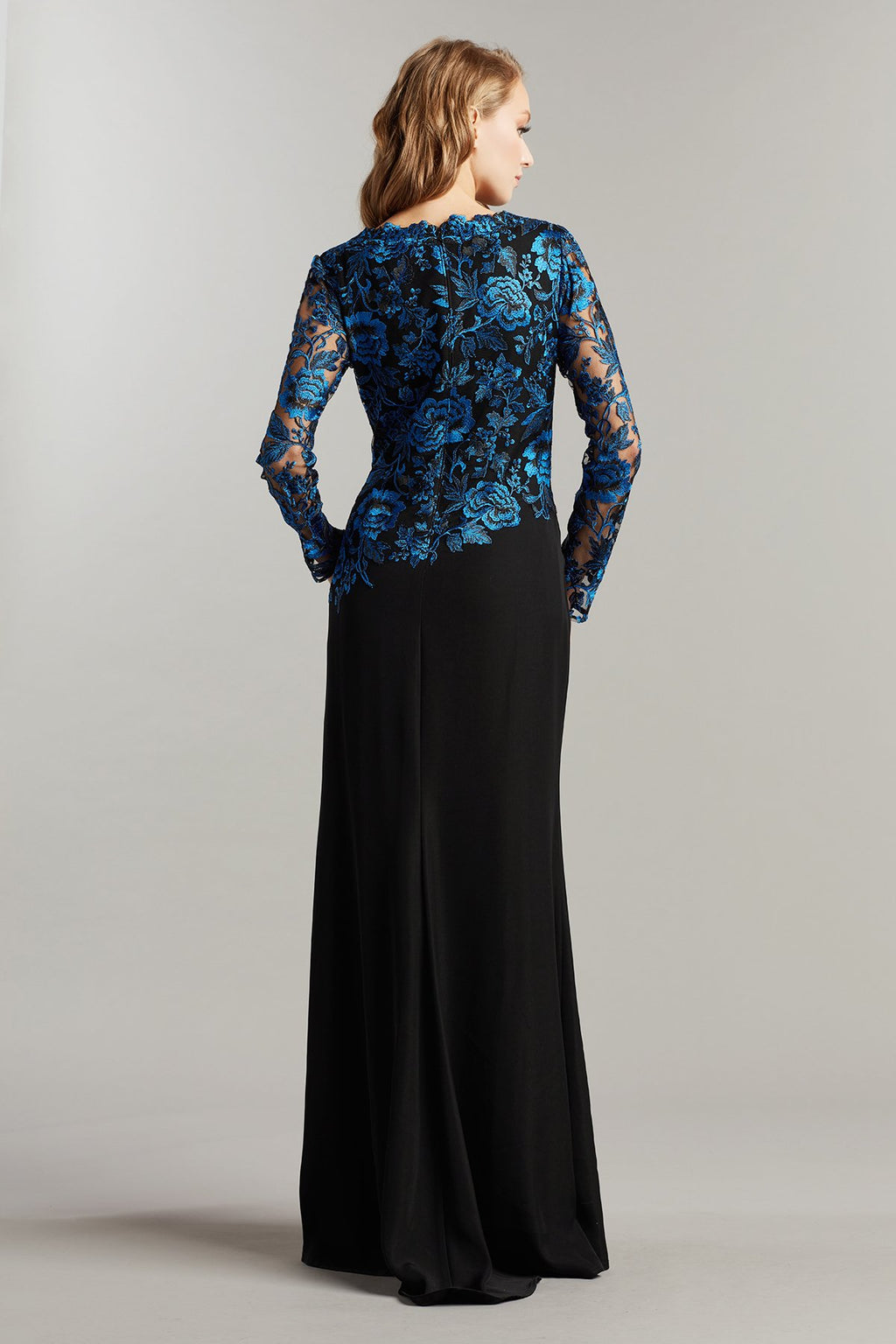 Burcu Embroidered Crepe Gown