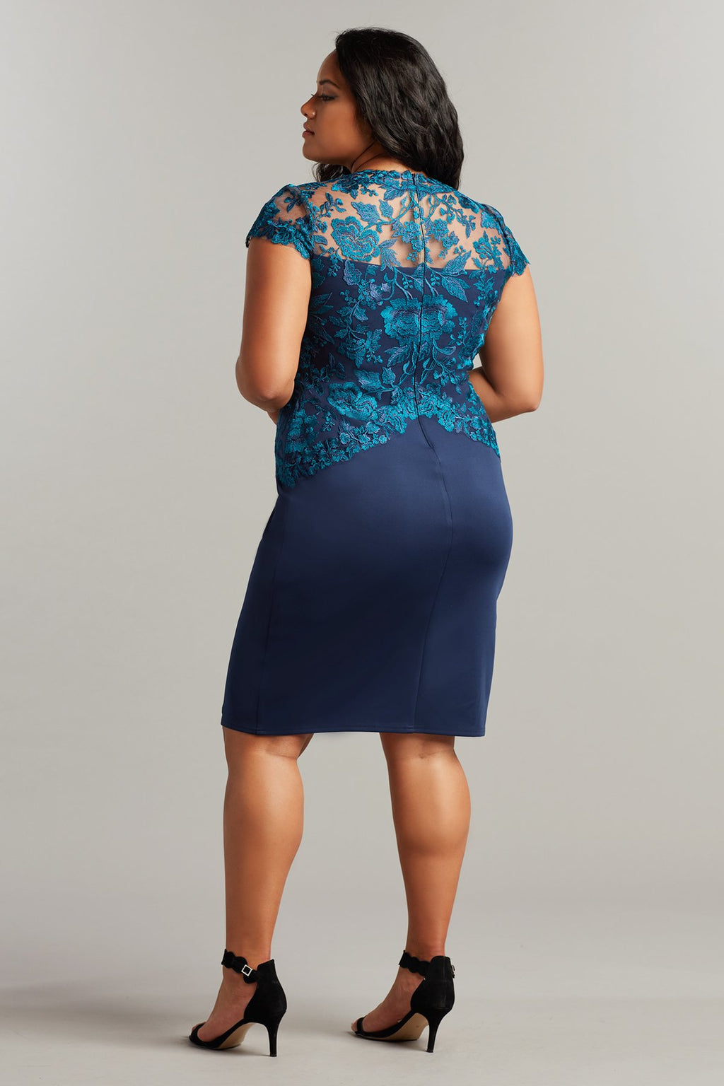 Esen Floral Embroidered Dress-PLUS SIZE