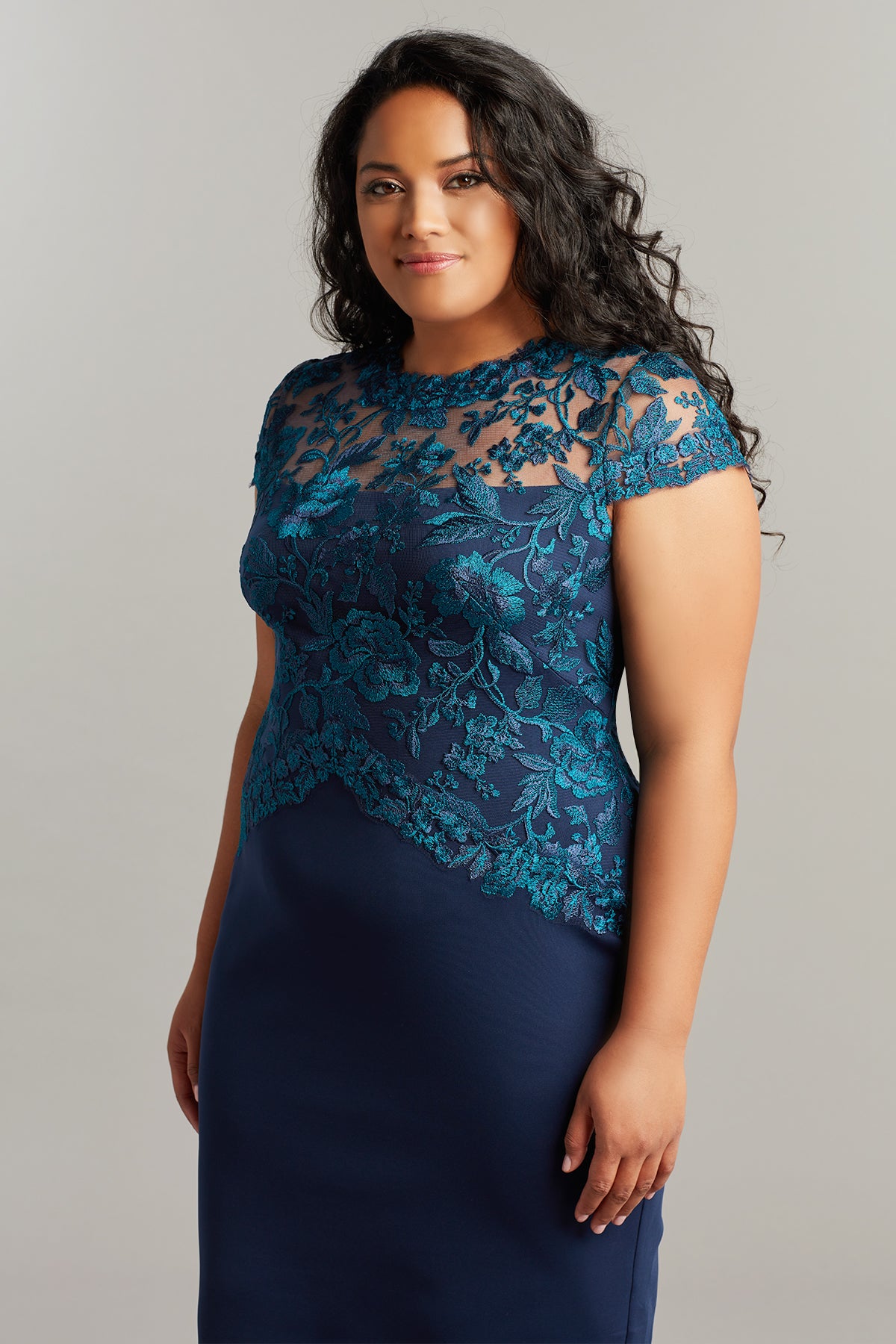 Esen Floral Embroidered Dress-PLUS SIZE