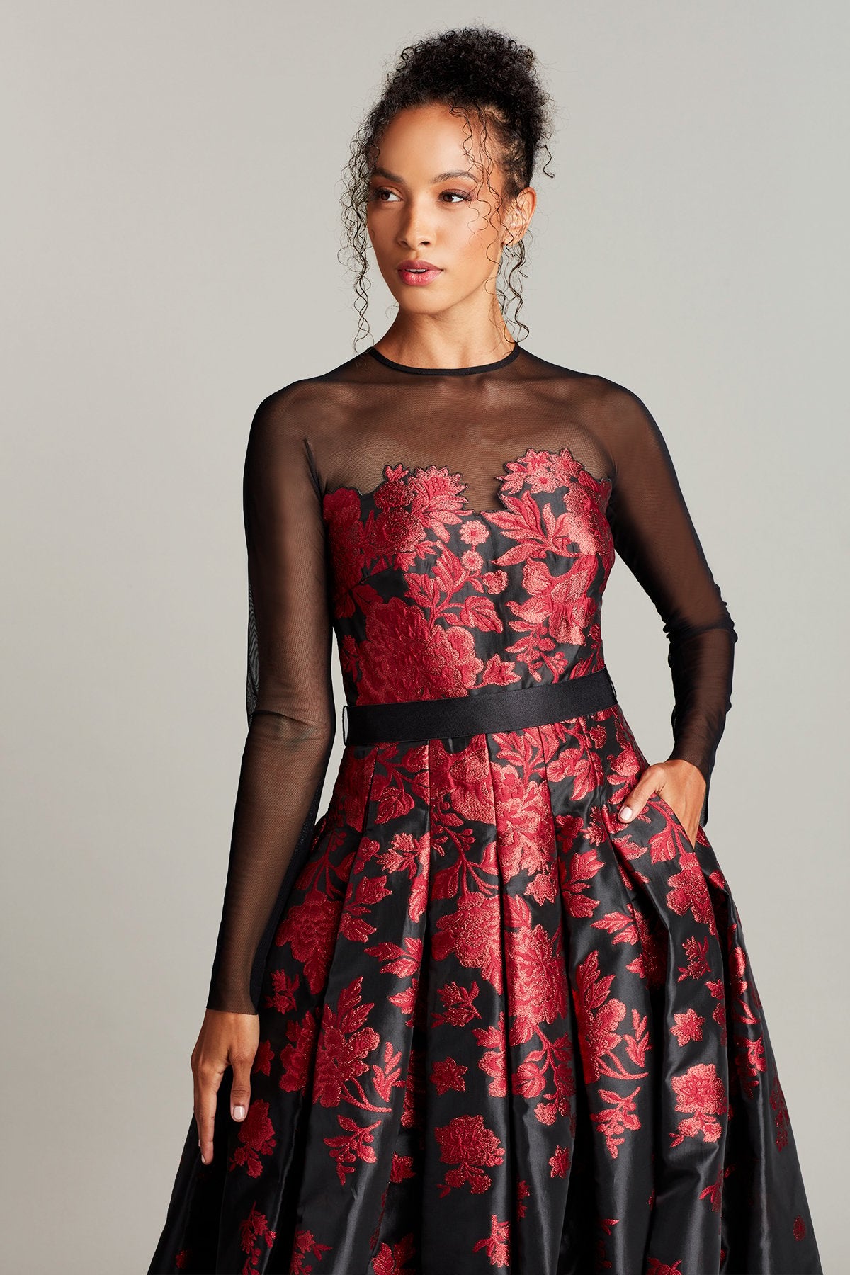 Beyza Organza Jacquard Gown