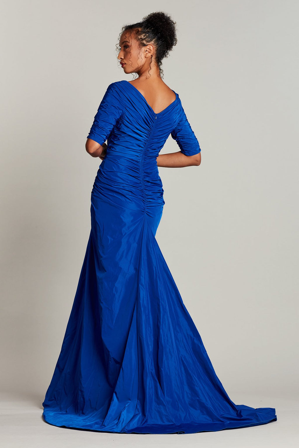 Gan Embroidered Appliqu_ Gown