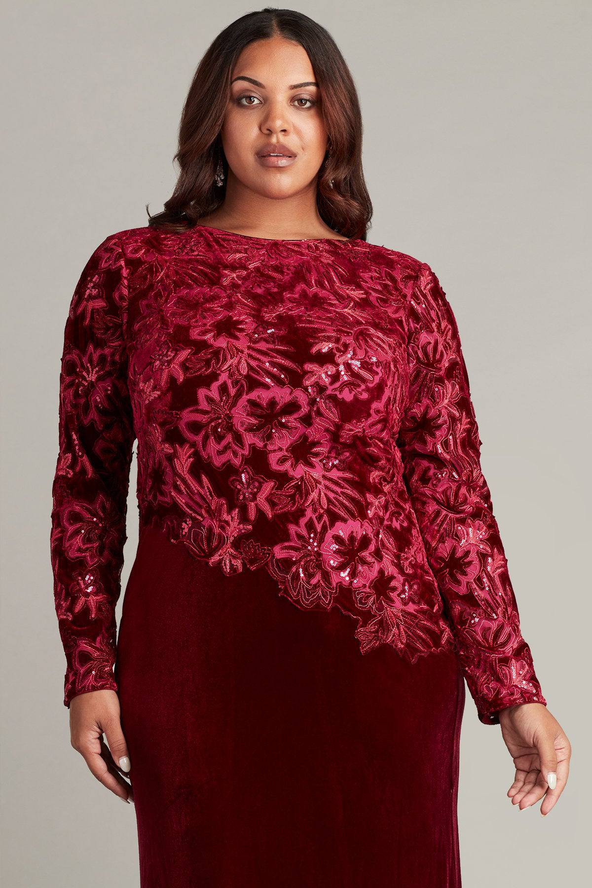 Gatlin Sequin Burnout Velvet Gown - PLUS SIZE RORED – Tadashi