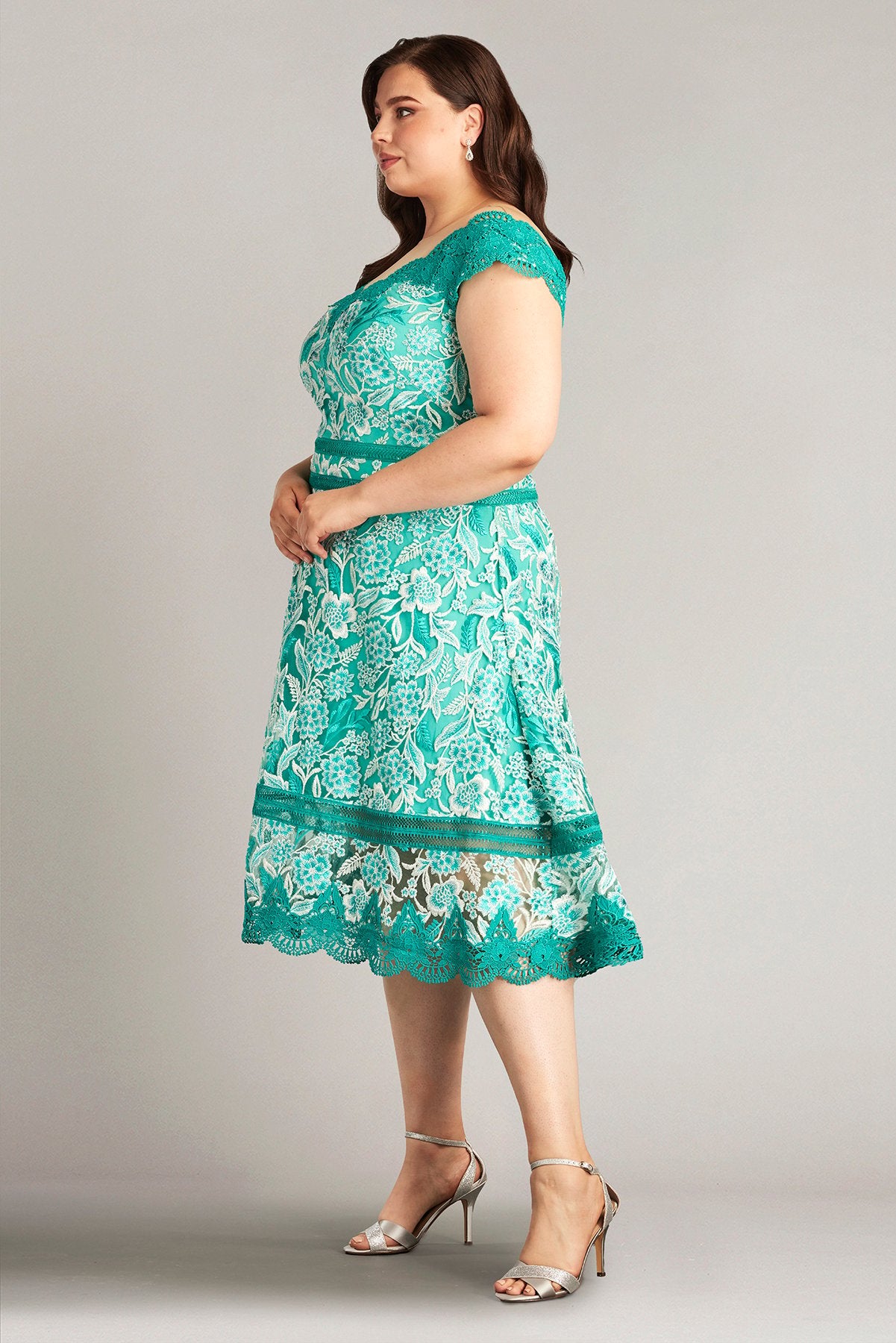 Nance Double Banded Scalloped Lace Dress - PLUS SIZE