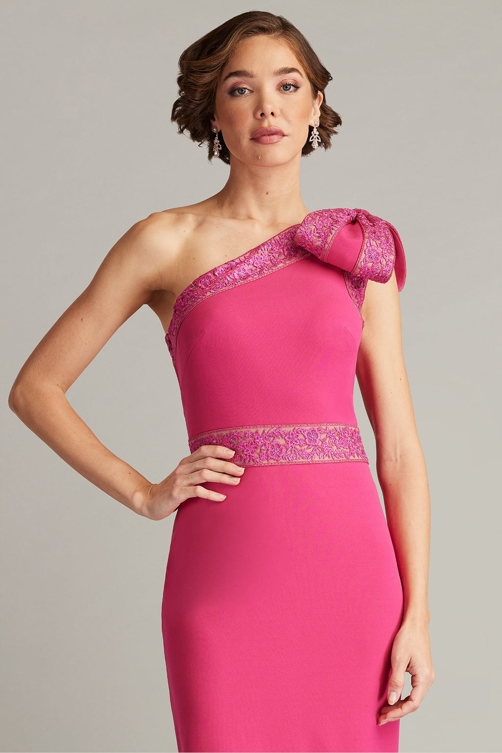 Sigan Bow-Shoulder Dress