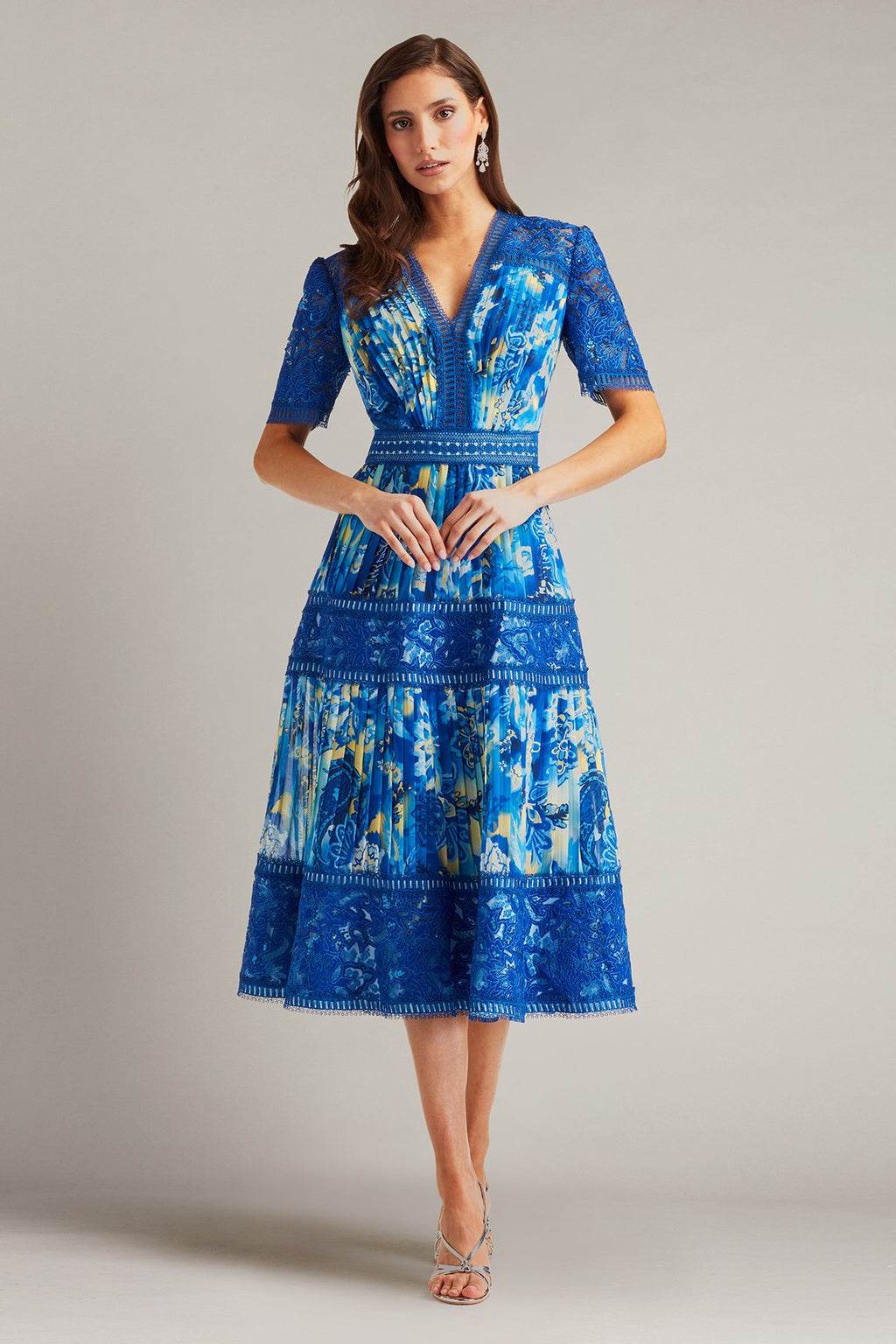 Elu Floral Print Midi Dress