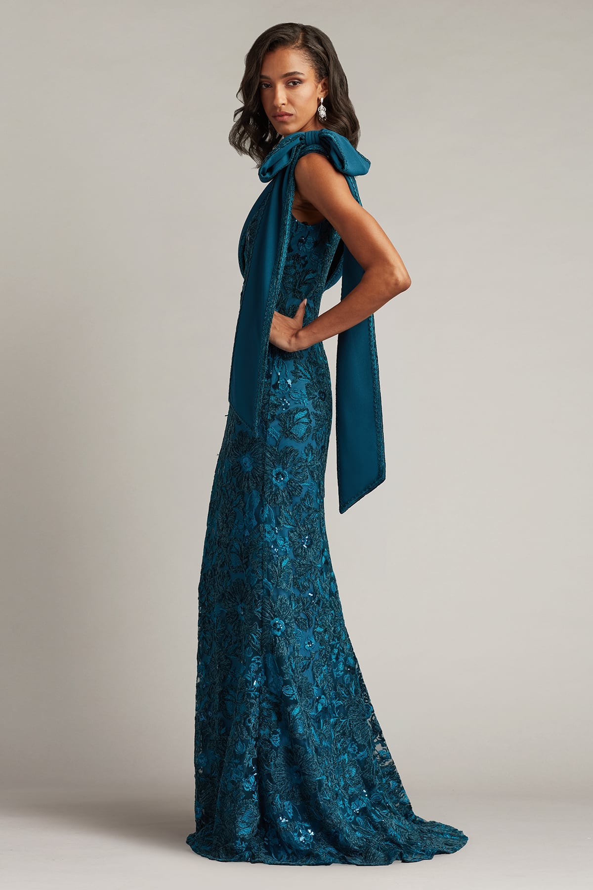 Ishani Bow-Shoulder Gown Ishani Bow-Shoulder Gown