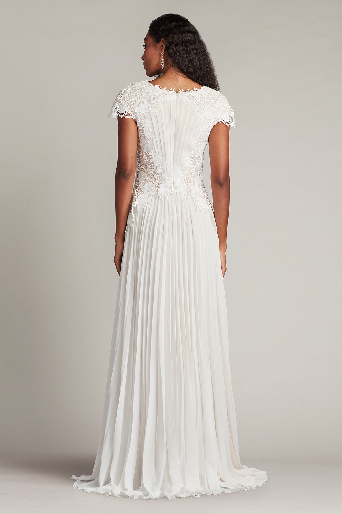 Cassiel Pleated Chiffon Gown – Tadashi Shoji Official Online Boutique
