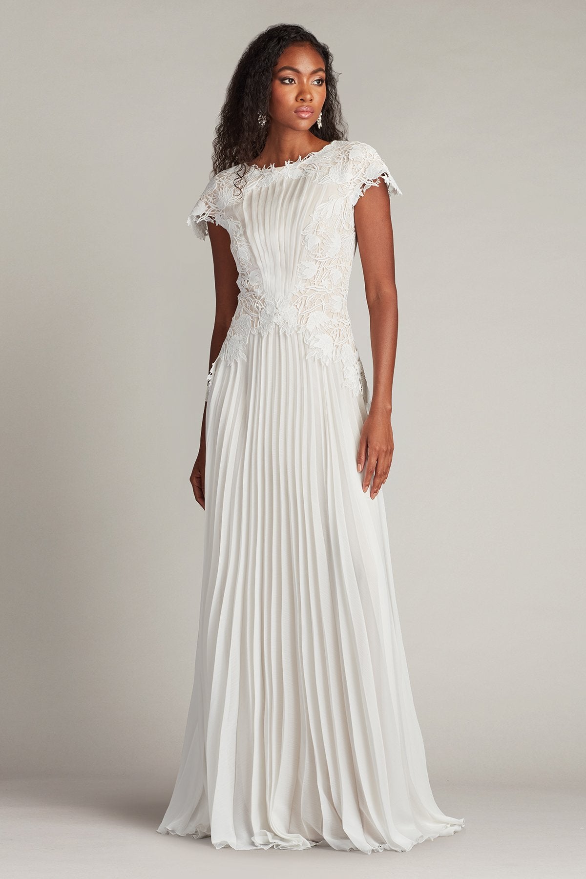 Cassiel Pleated Chiffon Gown – Tadashi Shoji Official Online Boutique