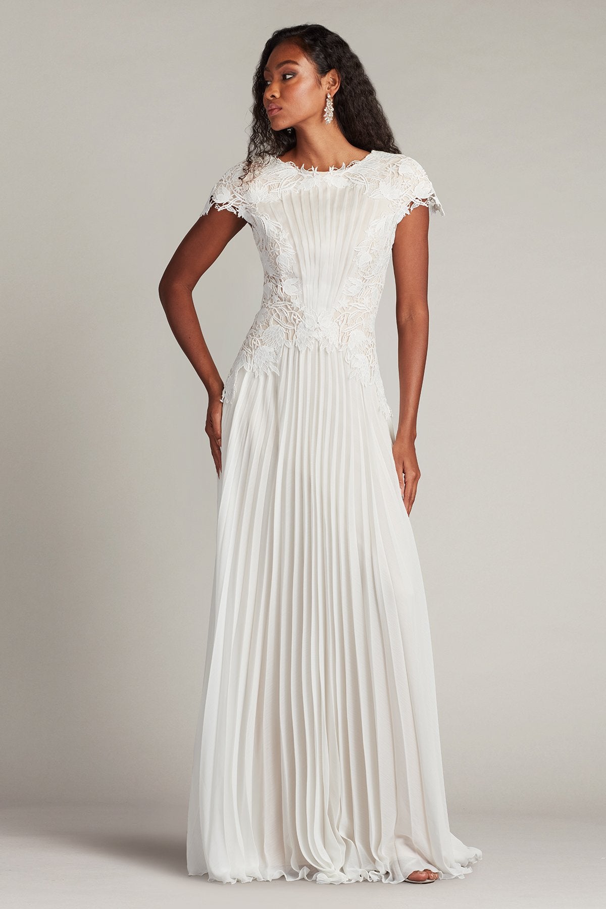 TADASHI SHOJI ⭐︎美品⭐︎ ホワイトドレス Cassiel Pleated Chiffon Gown – Tadashi Shoji Official Online Boutique