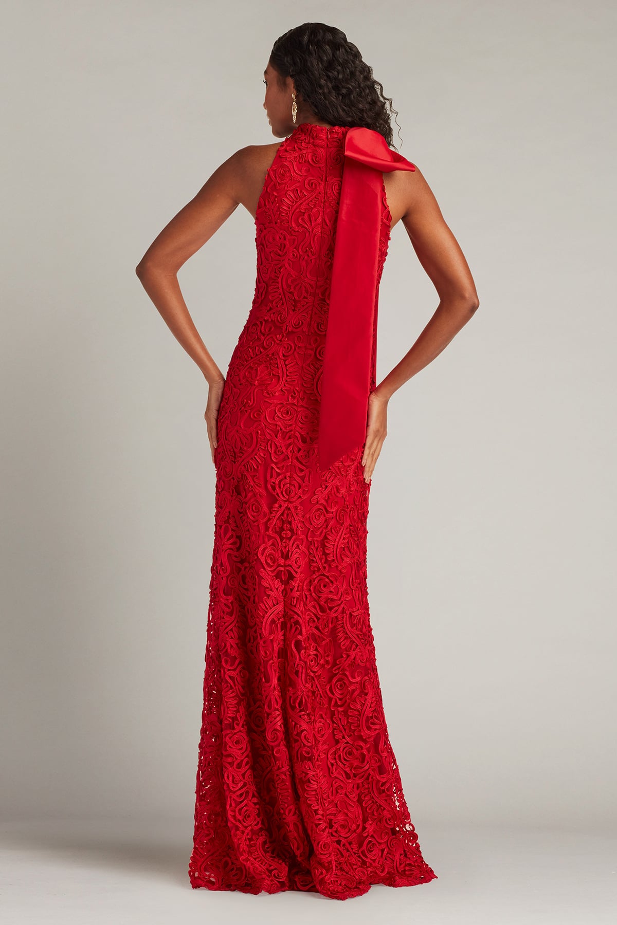 Iria Shoulder Bow Lace Halter Gown