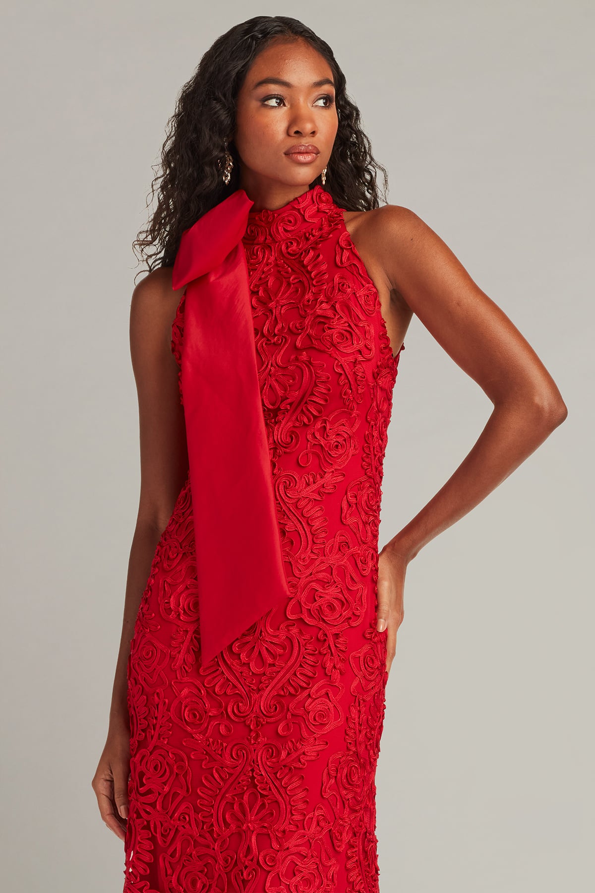 Iria Shoulder Bow Lace Halter Gown