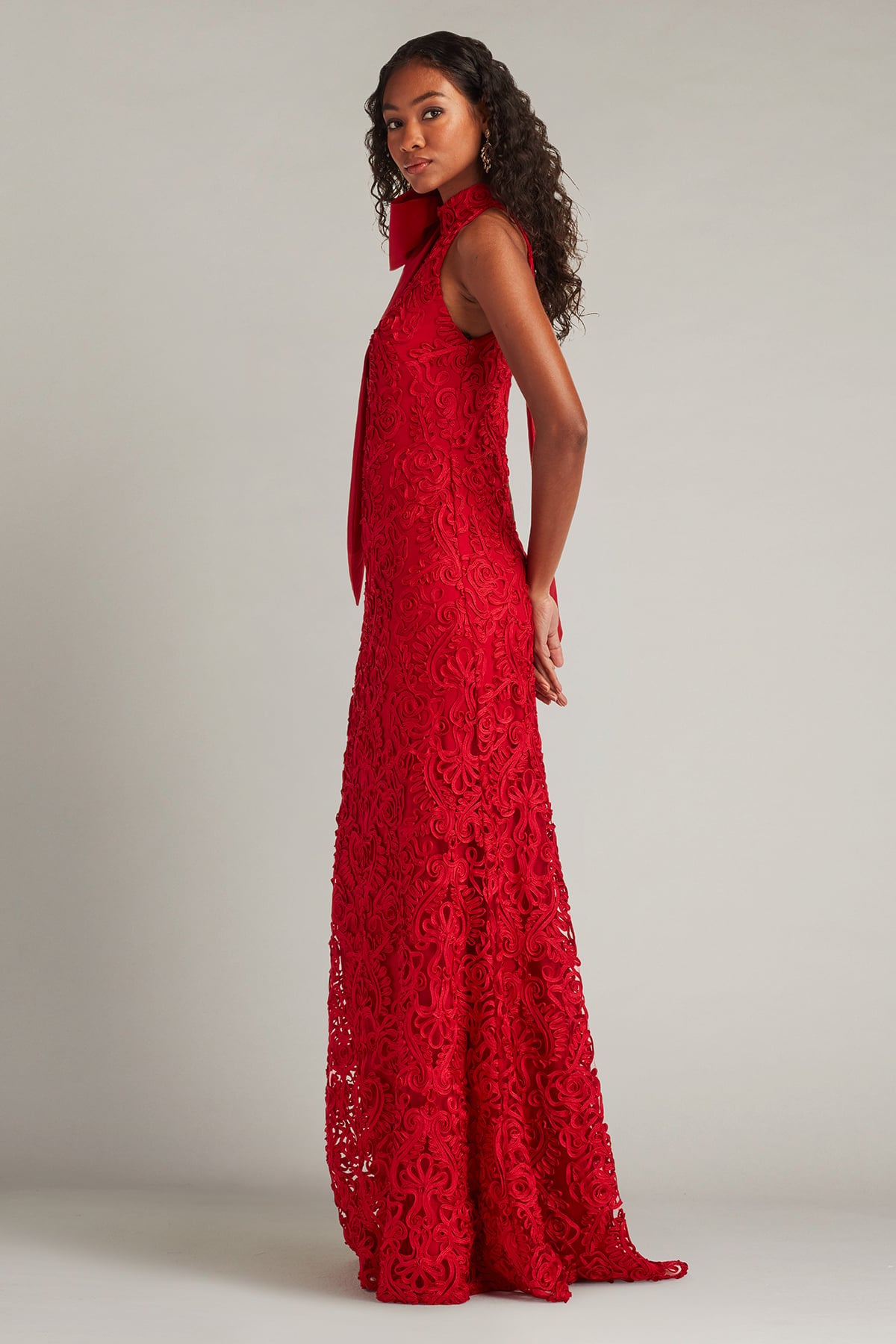 Iria Shoulder Bow Lace Halter Gown