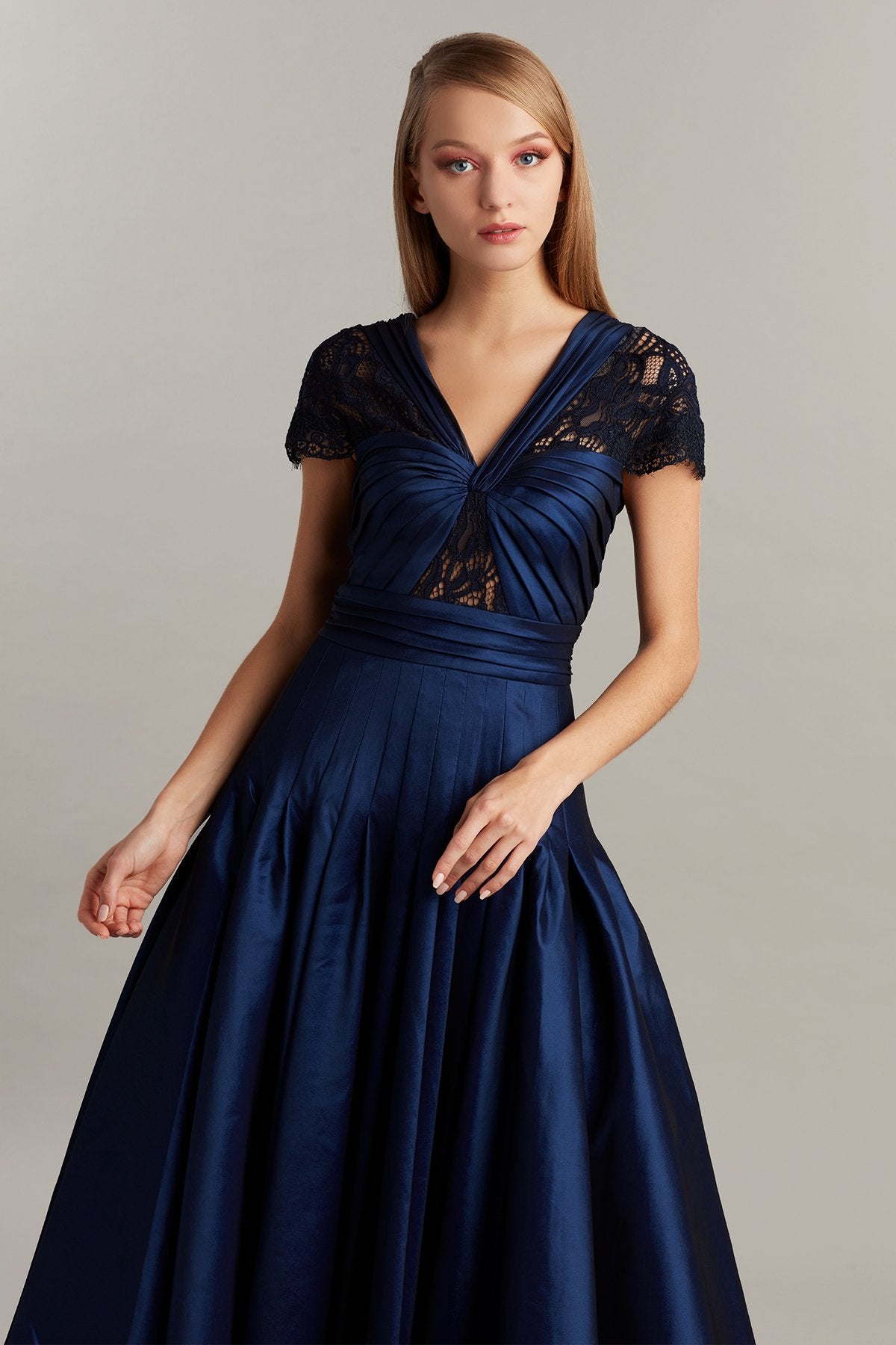 Laria Tea-Length Taffeta Dress