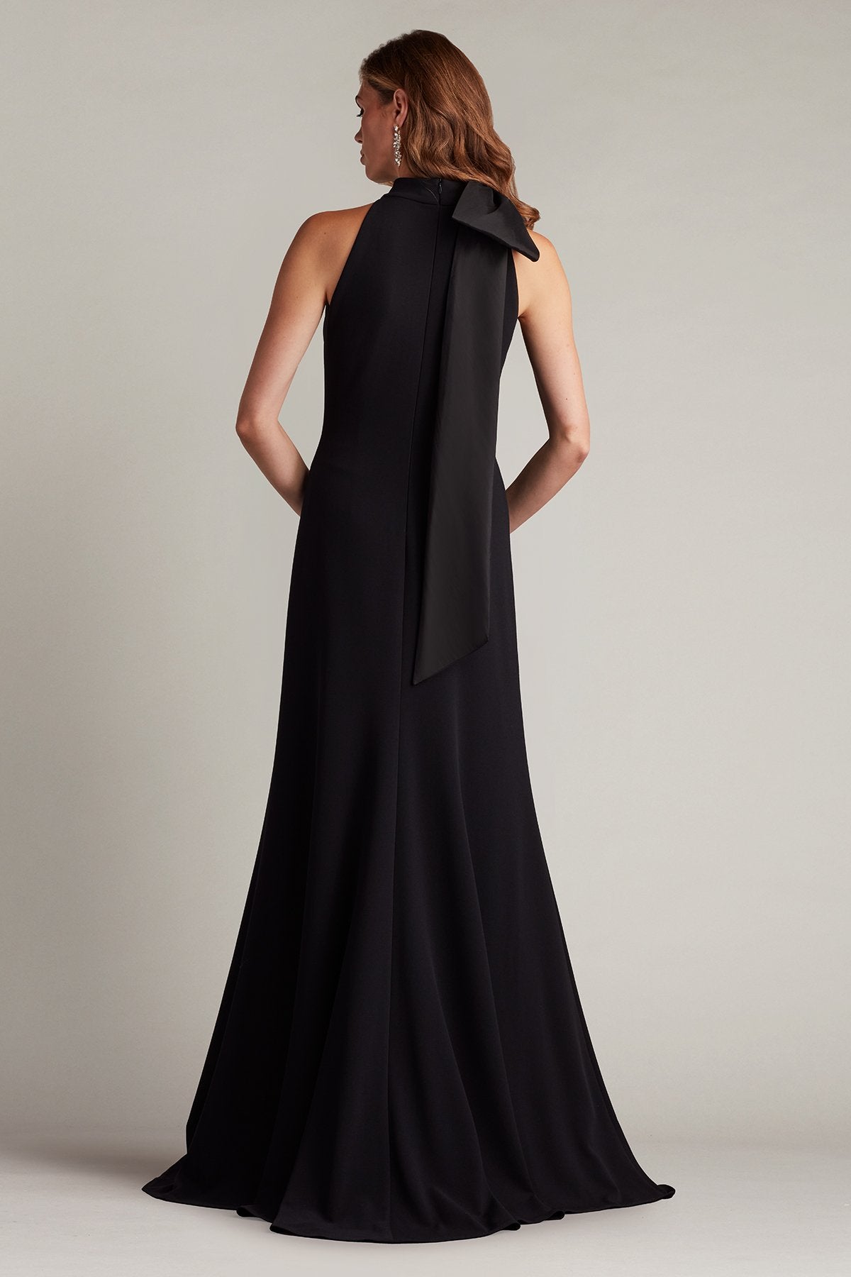 TADASHI SHOJI ブラック パーティードレス S Sims Taffeta Shoulder Bow Halter Gown Black – Tadashi Shoji