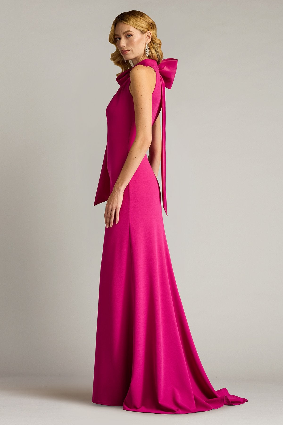 Sims Taffeta Shoulder Bow Halter Gown Hibiscus – Tadashi Shoji Official Online Boutique