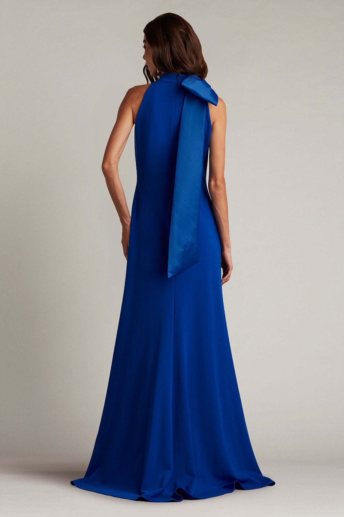 Sims Taffeta Shoulder Bow Halter Gown – Tadashi Shoji Official Online  Boutique