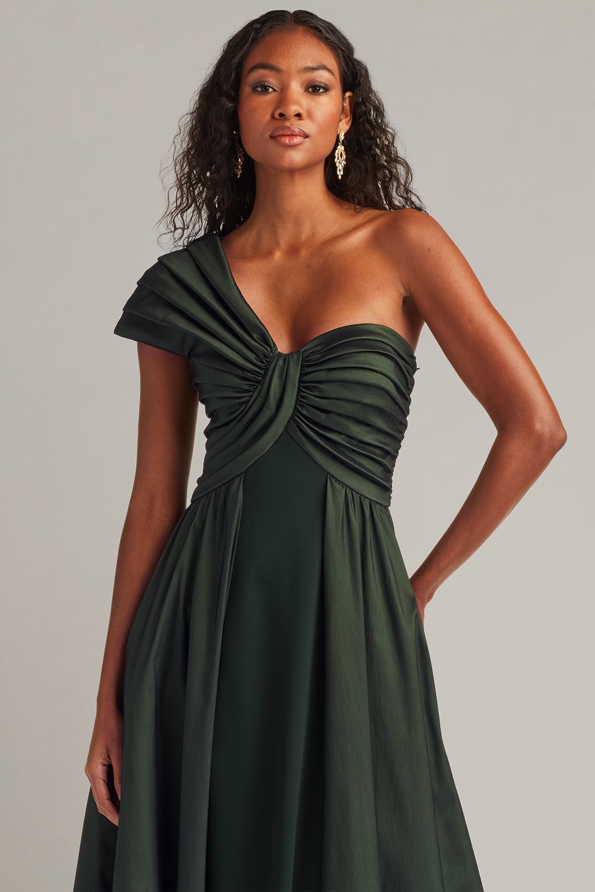 Savar One-Shoulder Gown
