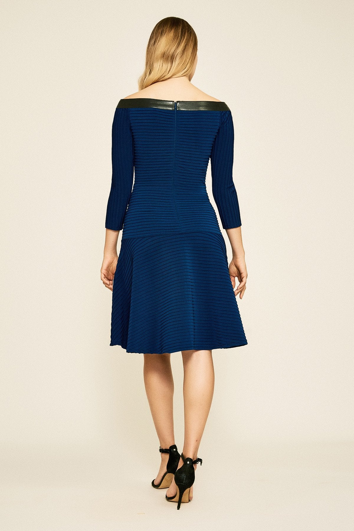 Tadashi Shoji - Livia Pintuck Keyhole Dress
