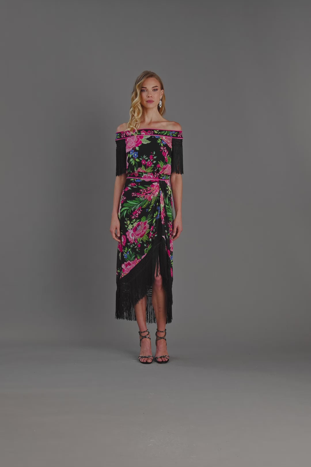CHZ25454MD-BKFFL video CHZ25454MD_BLACK FUCHSIA FLORAL.mov