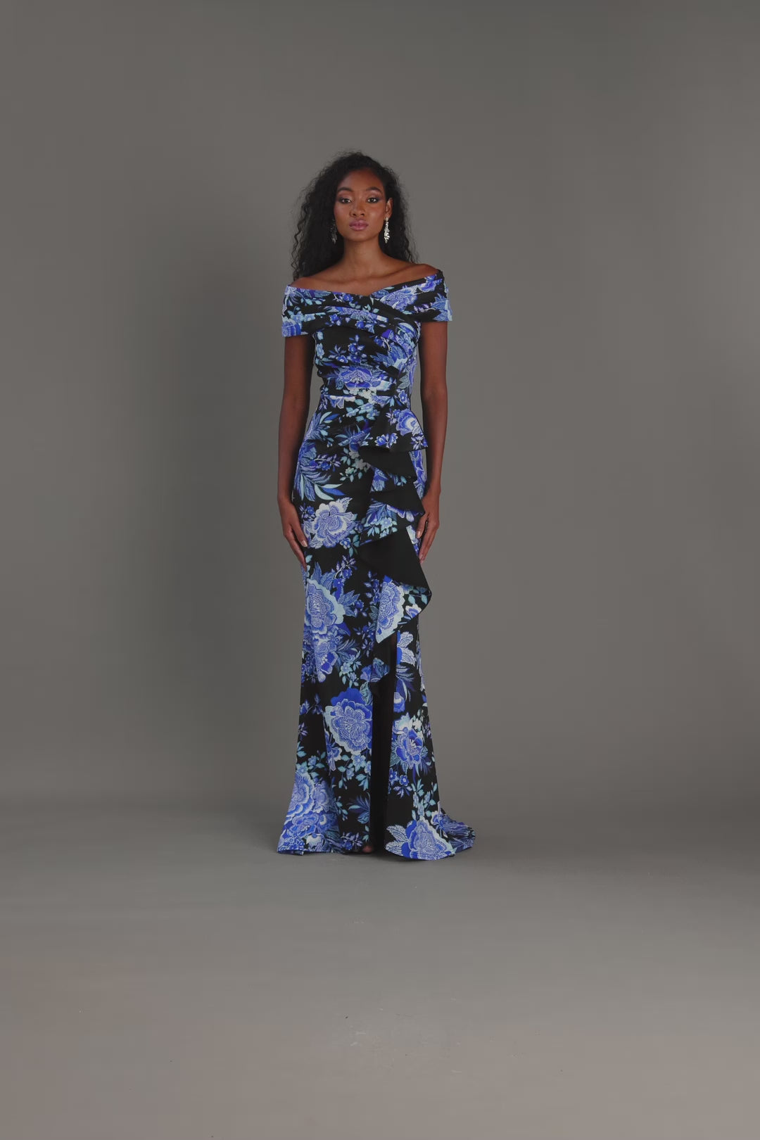 CII25478L-BKBFL video CII25478L_BLACK BLUE FLORAL.mov