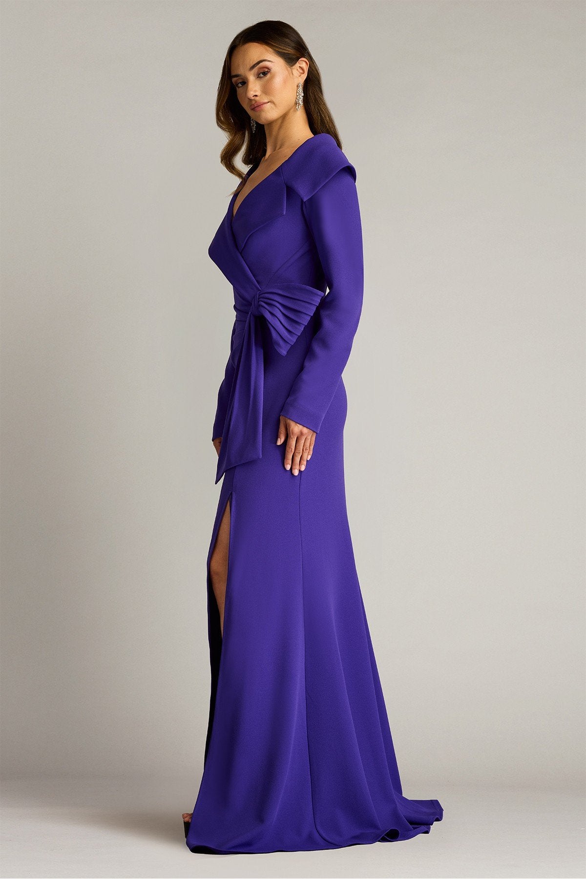 Boleyn Portrait Collar Gown – Tadashi Shoji Official Online Boutique