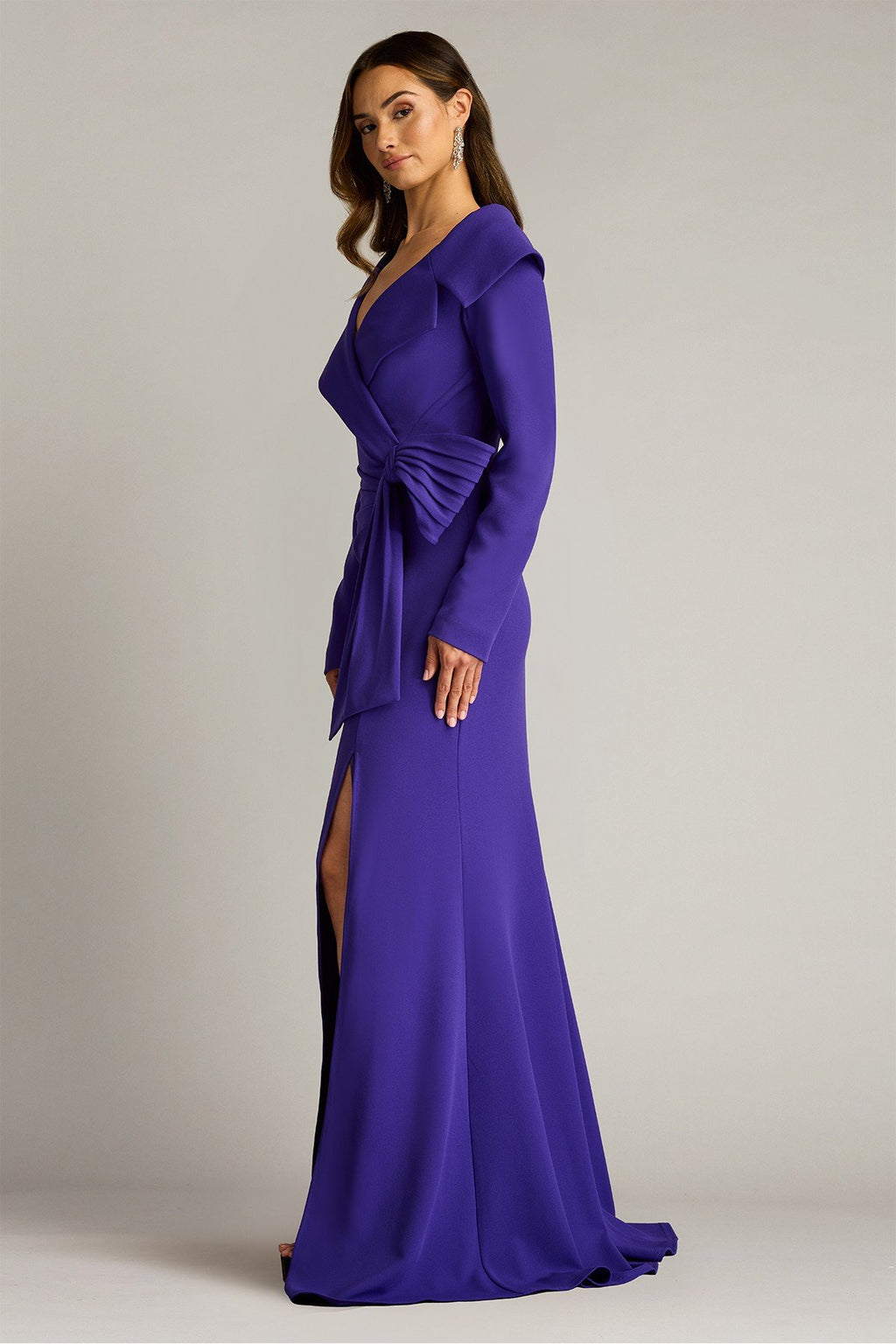 Boleyn Portrait Collar Gown