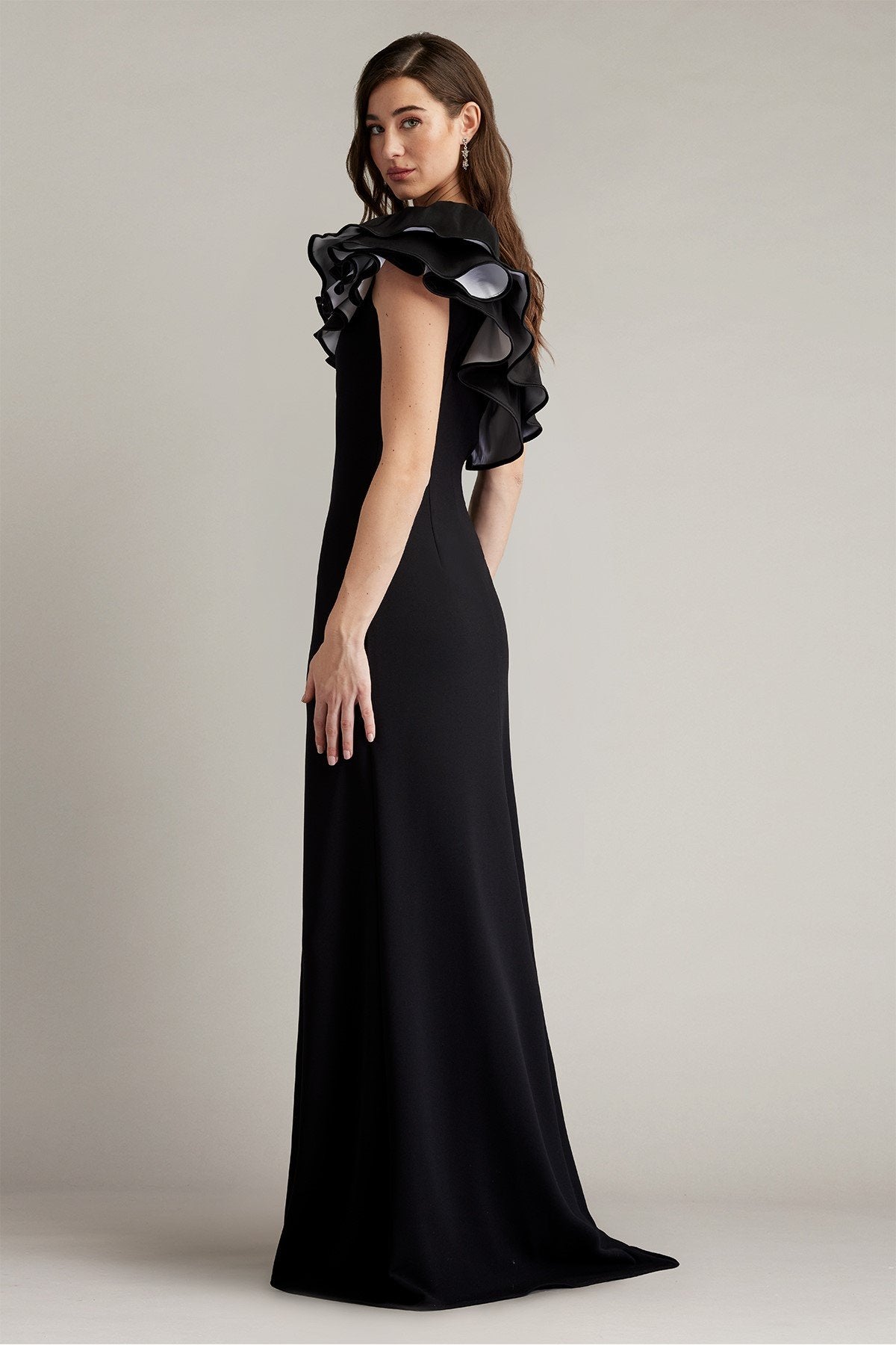 Roni One-Shoulder Ruffle Gown – Tadashi Shoji Official Online Boutique