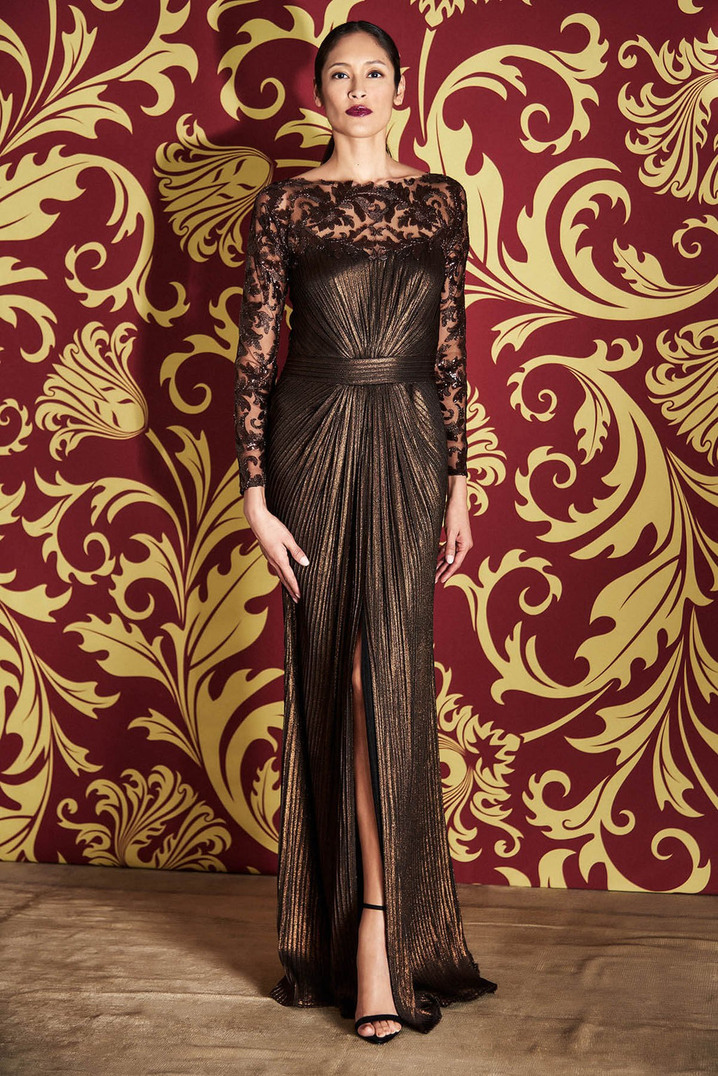 Tadashi Shoji - Vin Long-Sleeve Metallic Pintuck Gown