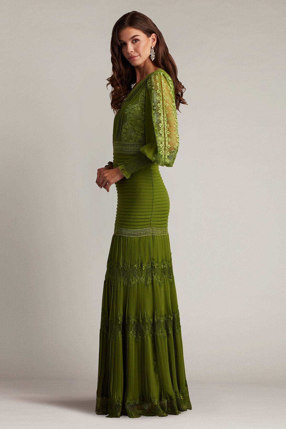 Nyssa Bishop Sleeve Gown IVY – Tadashi Shoji Official Online Boutique