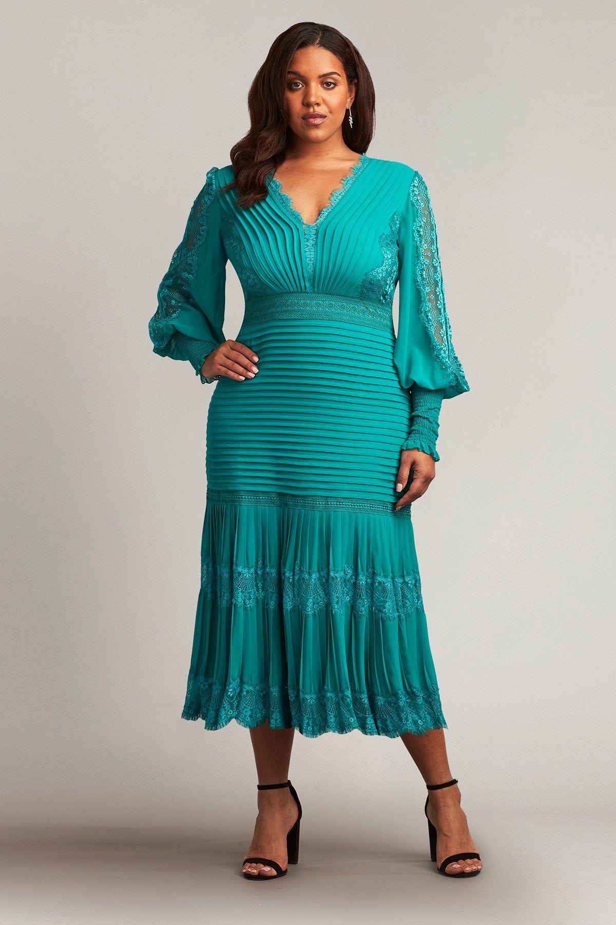 Nyssa Bishop Sleeeve Dress - PLUS SIZE