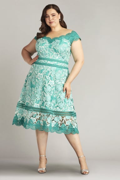 Nance Double Banded Scalloped Lace Dress - PLUS SIZE