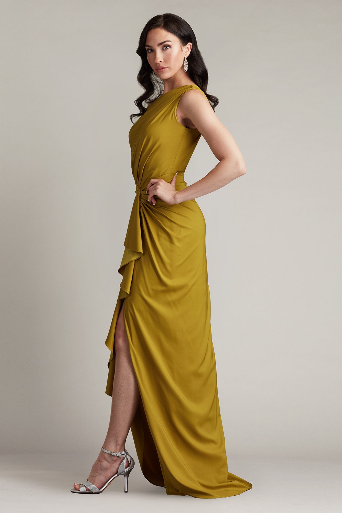 新作Tadashi shoji パーティードレス Lena Waterfall Drape Gown Lena Waterfall Drape Gown | Tadashi Shoji
