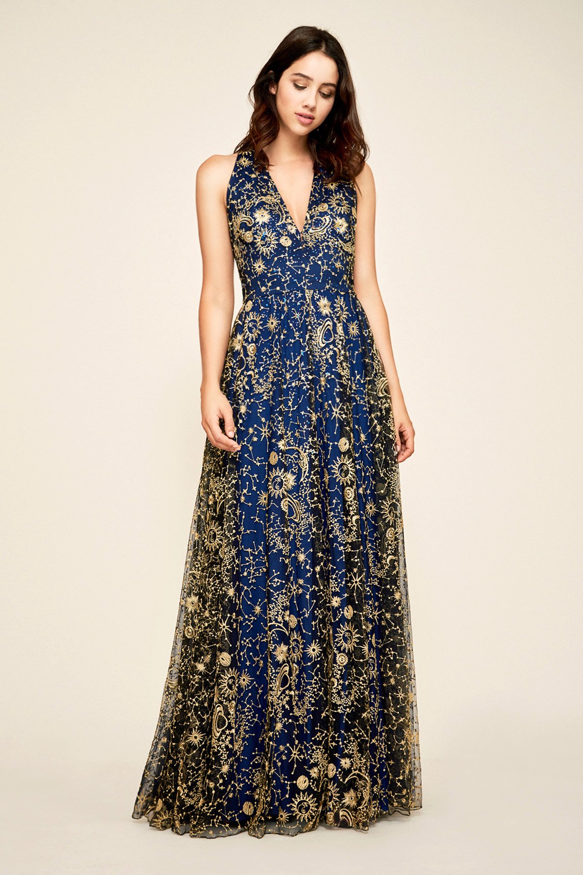 【Tadashi Shoji】DESTINY LONG-SLEEVE EMBELLISHED GOWN Amazon.com: Destiny Long-Sleeve Embellished Gown-BK/ND-0