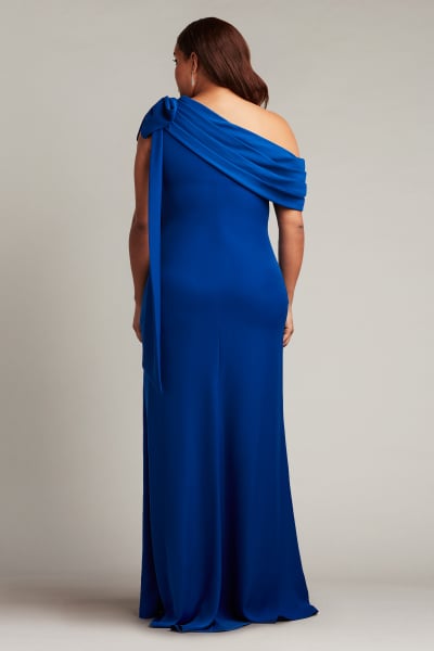 Cassia Bow-Shoulder Crepe Gown - PLUS SIZE