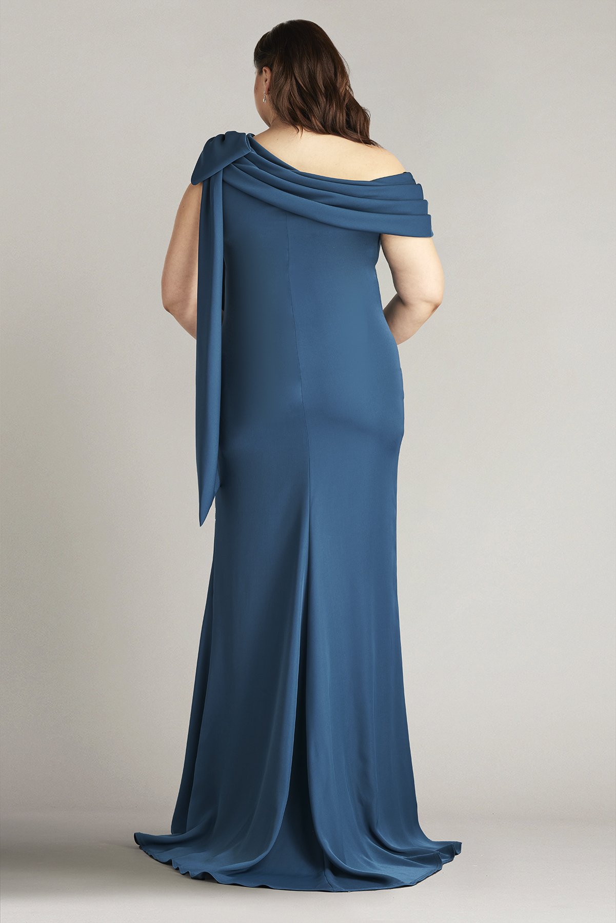Cassia Bow-Shoulder Crepe Gown - PLUS SIZE