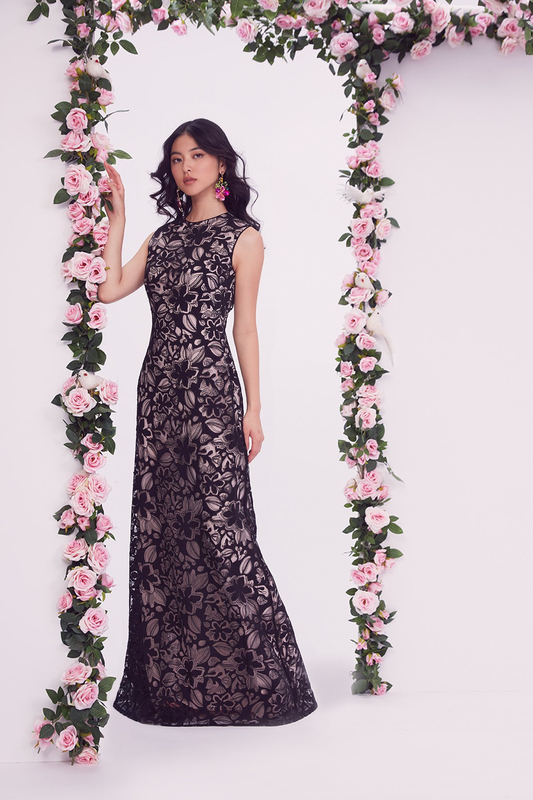 BLACK/PRIMROSE PAILLETTE-EMBELLISHED REVERSE APPLIQUE TULLE JEWEL NECK SLEEVELESS MODIFIED A-LINE GOWN