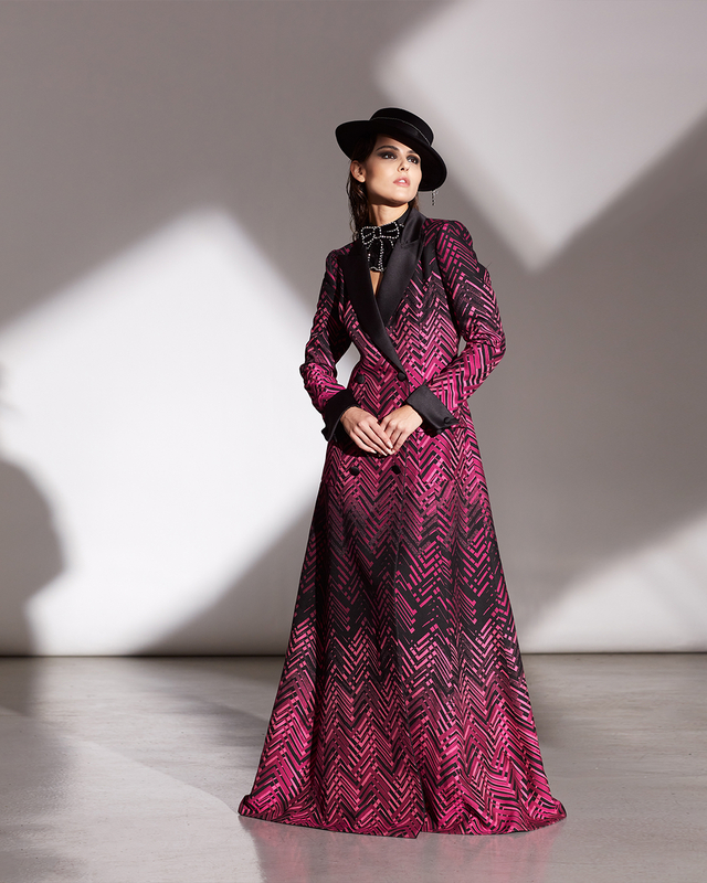 MAGENTA BLACK CHEVRON JACQUARD DOUBLE-BREASTED COAT GOWN 